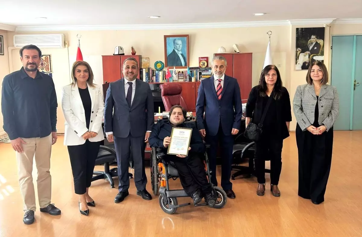 İZAZDER\'li Öğrenciler Bakü\'de Başarı Elde Etti