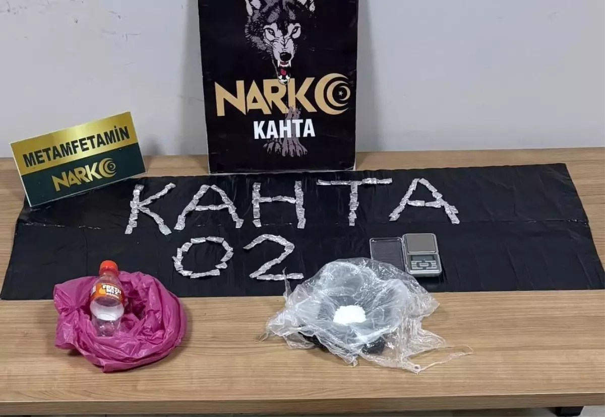Kahta\'da Uyuşturucu Operasyonu: 2 Tutuklama