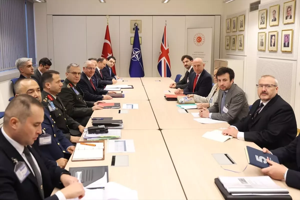 Güler ve Healy\'den Savunma Görüşmesi