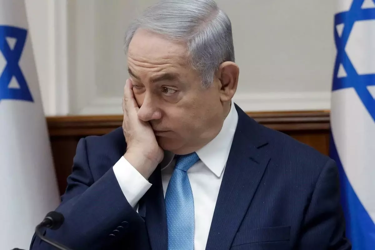 Netanyahu hastalandı, yolsuzluk davası ertelendi! Eleştiri yağıyor