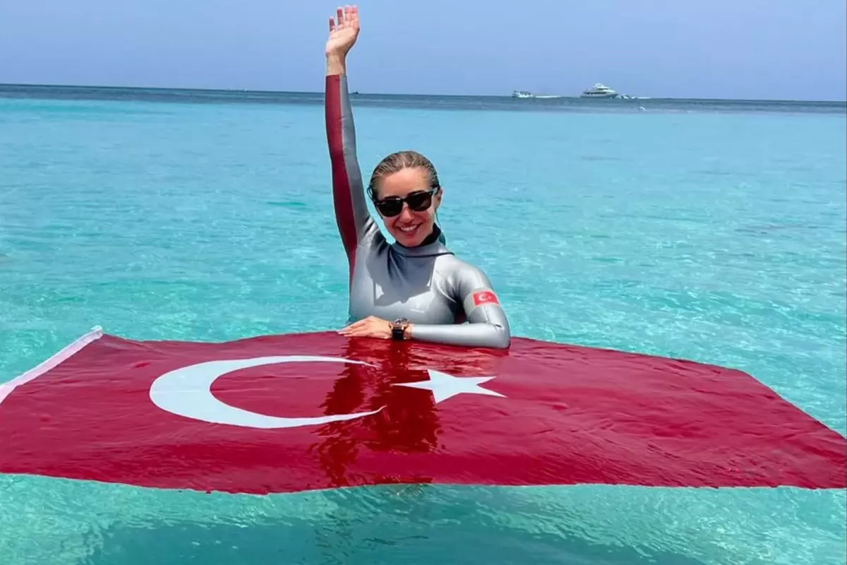 Şahika Ercümen, \'Gazze\' için dünya rekoru deneyecek