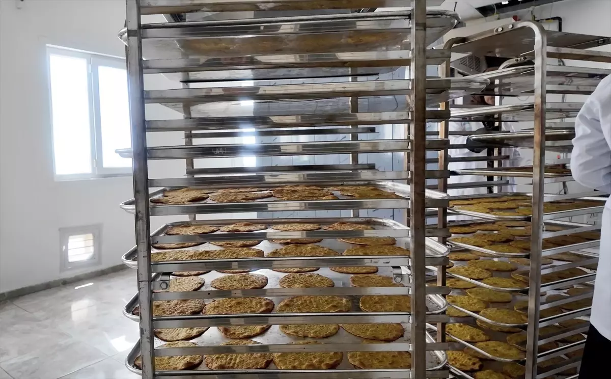 Samsat Çöreği Kadınların Geçim Kaynağı Oluyor