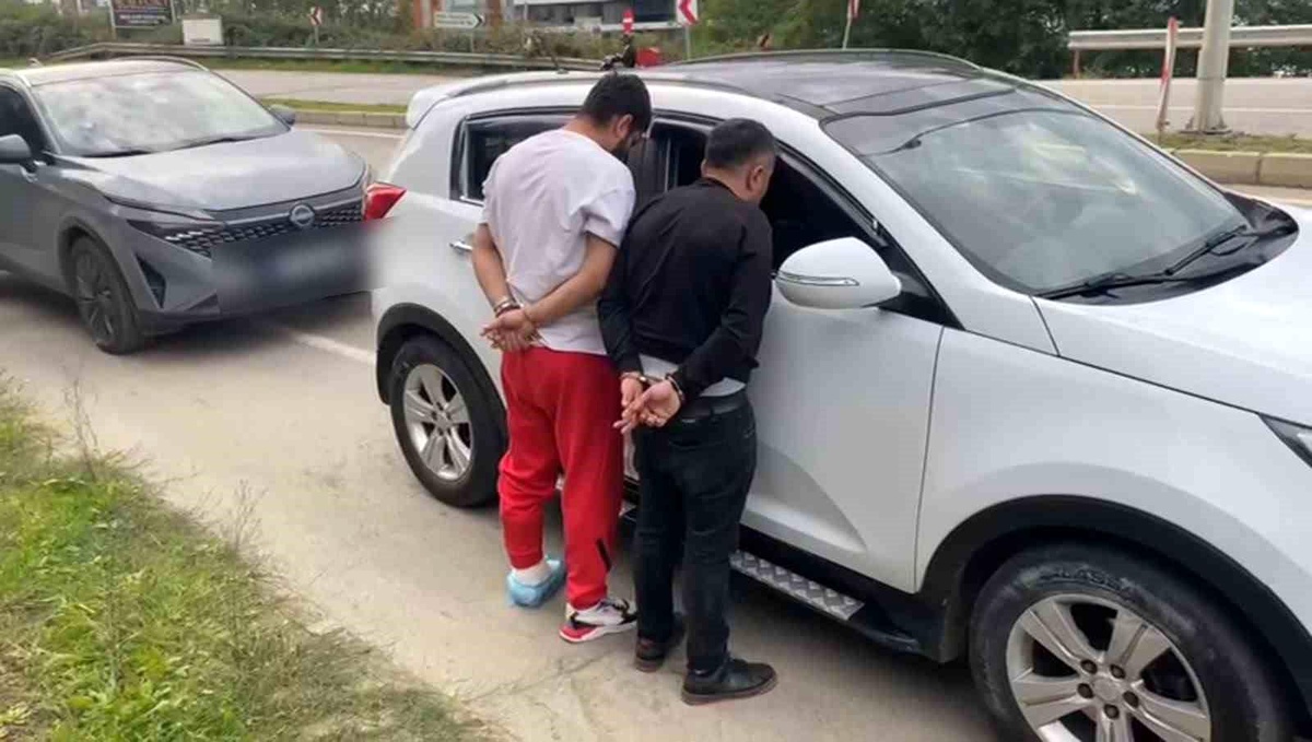 Samsun\'da Uyuşturucu Operasyonu: 1.8 Kilo Metamfetamin Ele Geçirildi