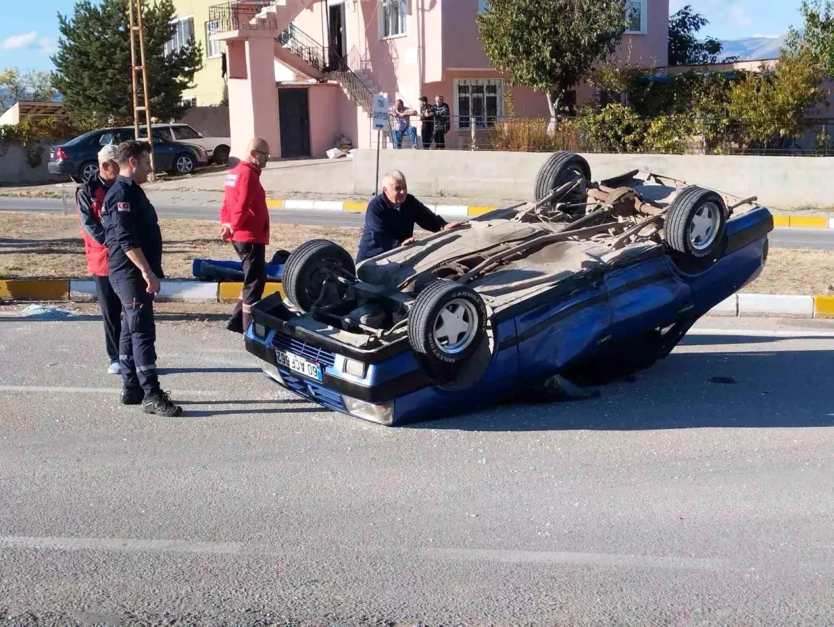 Sivas\'ta Trafik Kazası: Yaralanan Yok