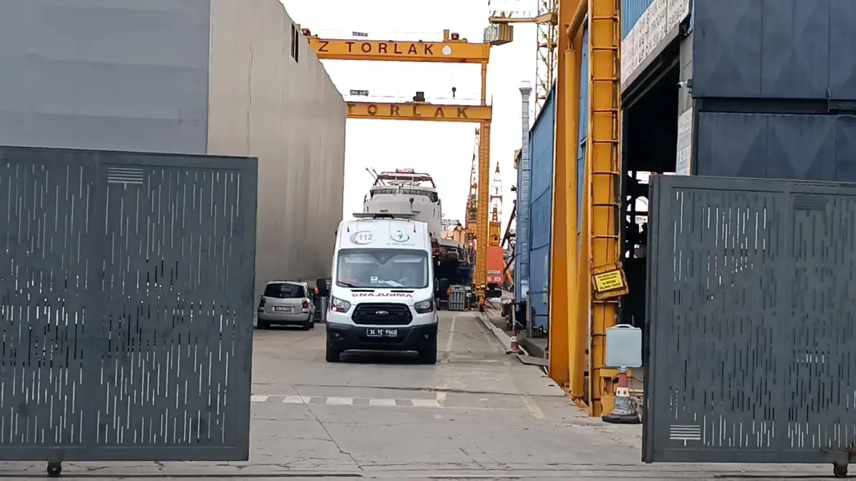 Tuzla Tersanesinde Karbondioksit Tüpü Patladı