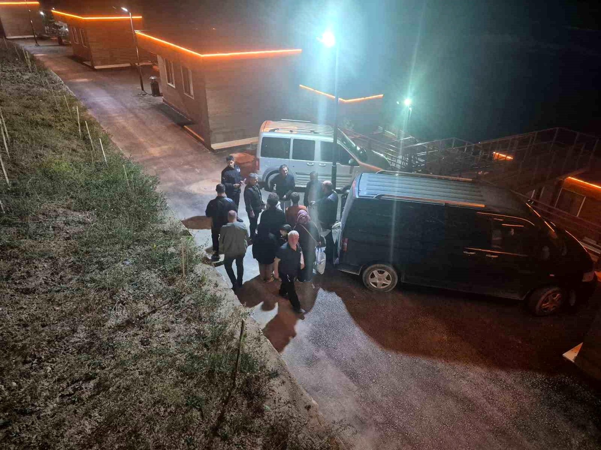 Karabük\'te Yangın: 28 Kişi Misafirhaneye Yerleştirildi
