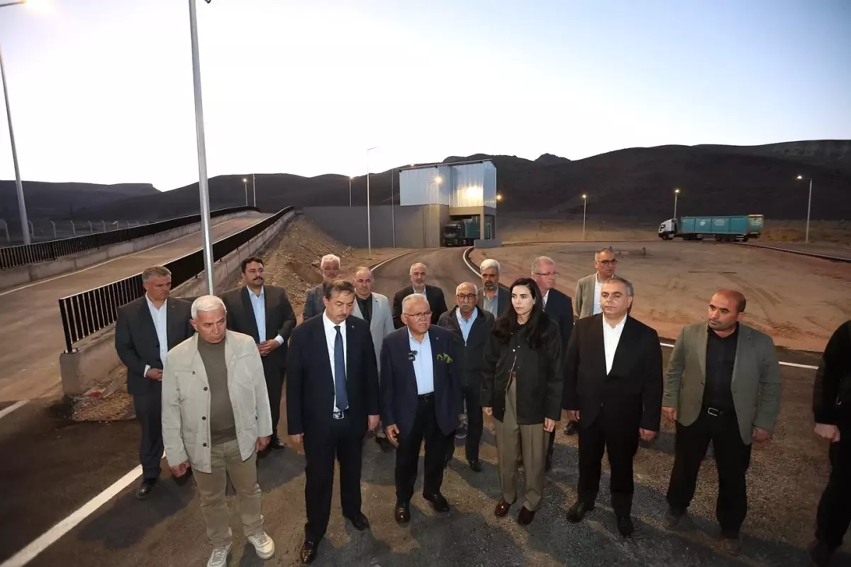 Büyükkılıç, Yeşilhisar\'da Ziyaretler Gerçekleştirdi
