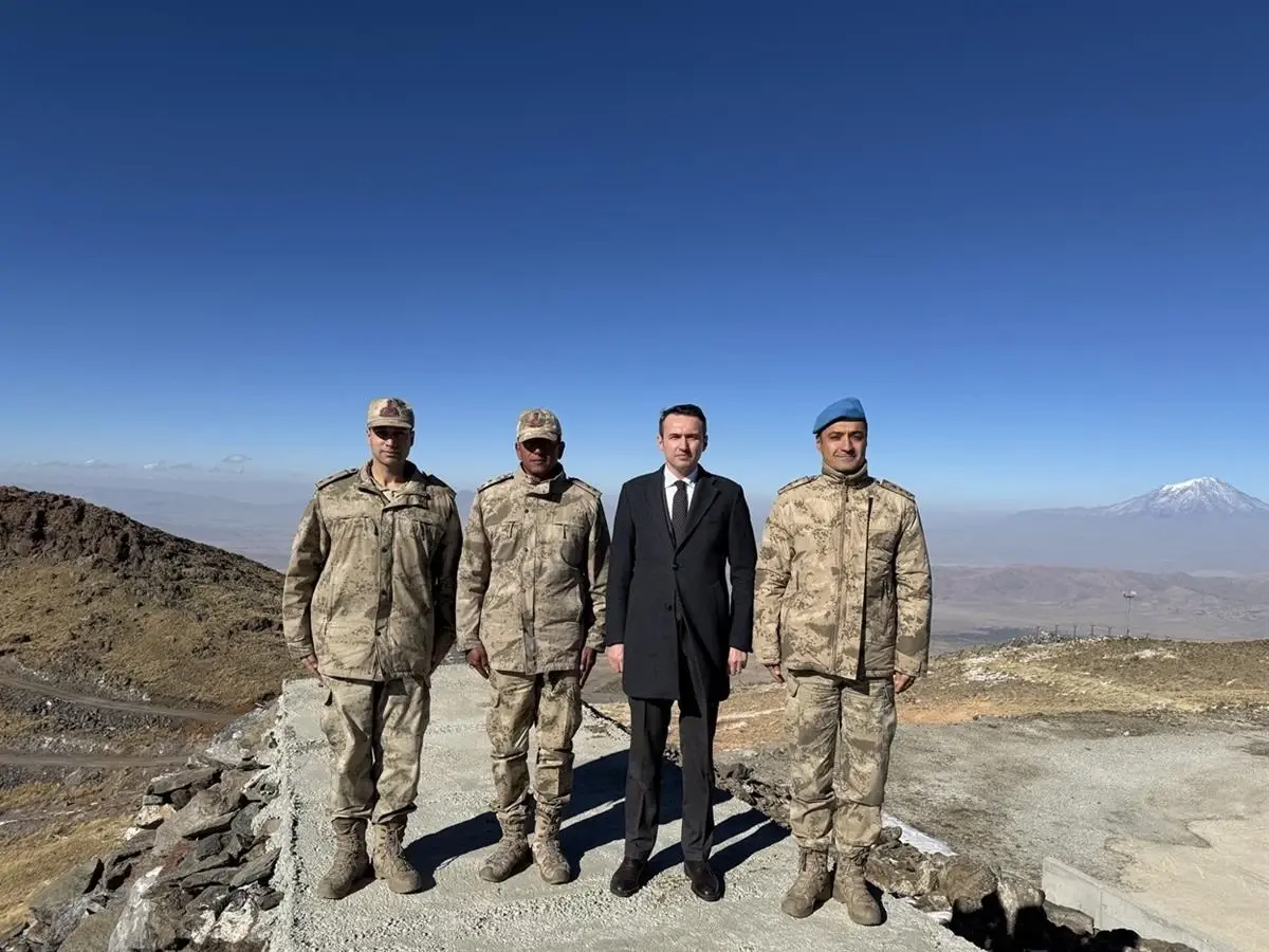 Kaymakam Bakan Tendürek Üs Bölgesi\'ni Ziyaret Etti