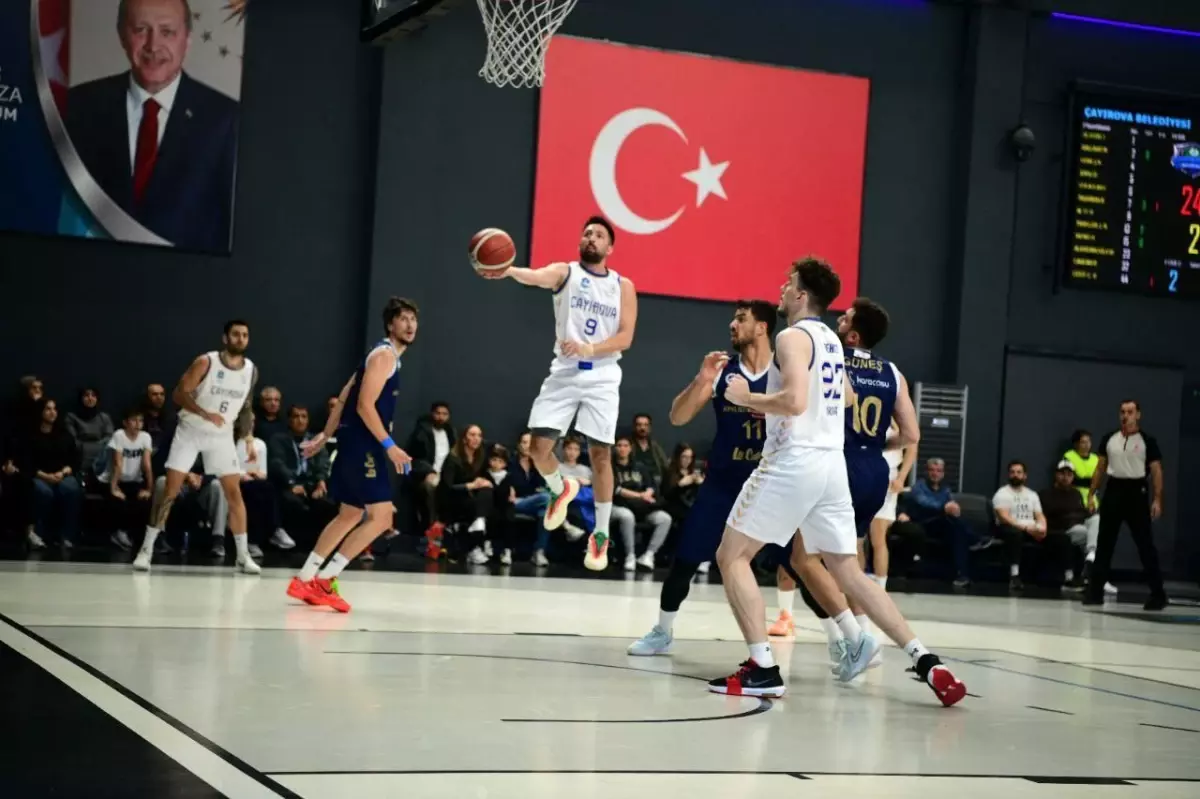 Çayırova Belediyesi, Kipaş İstiklal\'i Yenerek Beşte Beş Yaptı