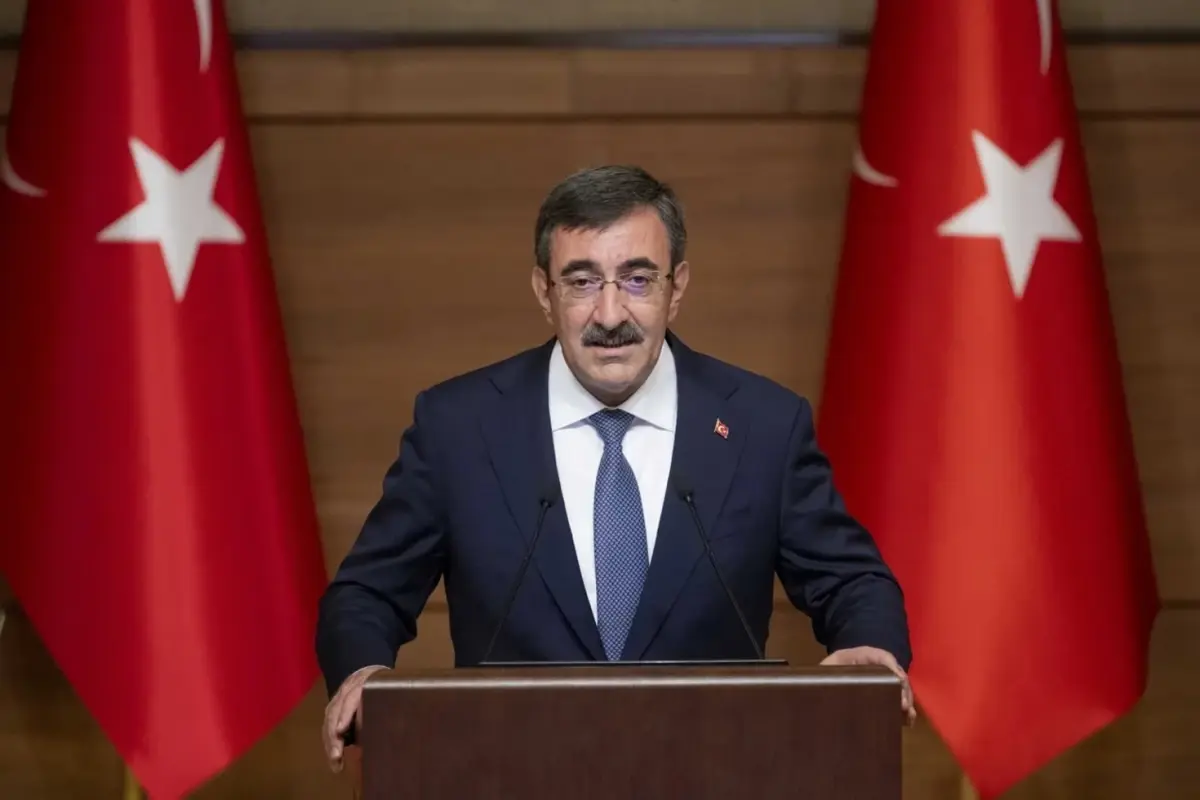 Cevdet Yılmaz: Büyüme hedefi 2025\'te yüzde 3.3, 2026\'da ise yüzde 3.8