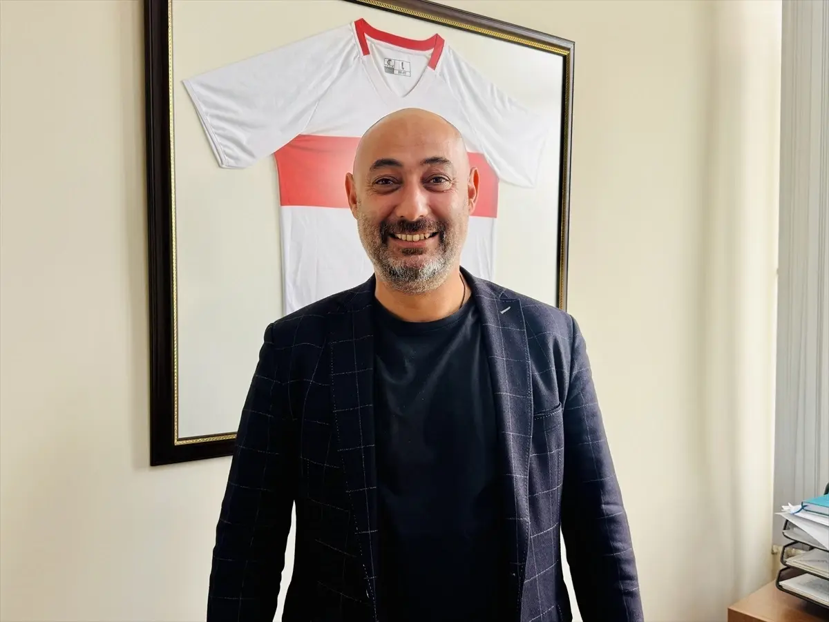 Çocuklara Basketbol Kartı Hediye!