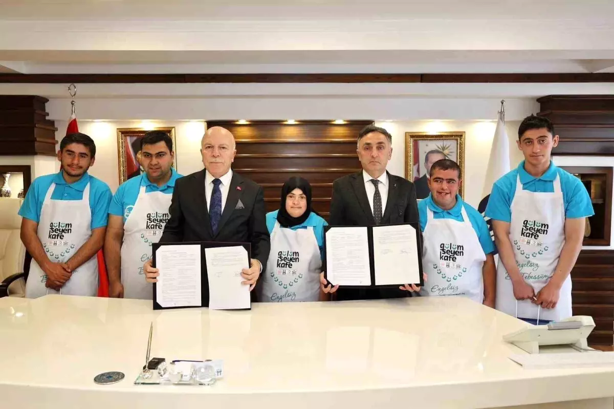 Engelli Bireylerin İstihdamı İçin Yeni Proje: Gülümseyen Kafe Açıldı