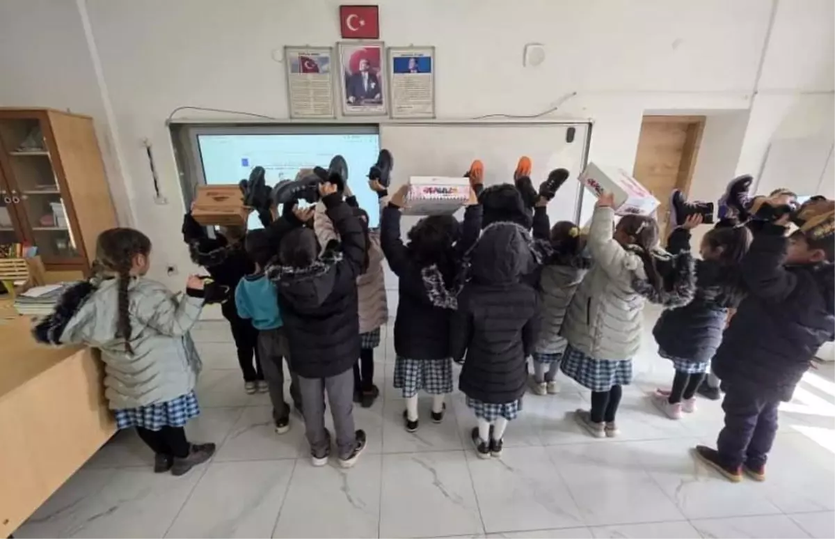 ETSO\'dan İhtiyaç Sahibi Öğrencilere Yardım