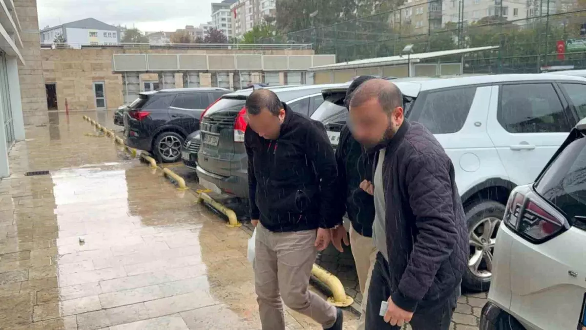 Samsun\'da FETÖ Soruşturmasında 2 Şüpheli Adliyeye Sevk Edildi