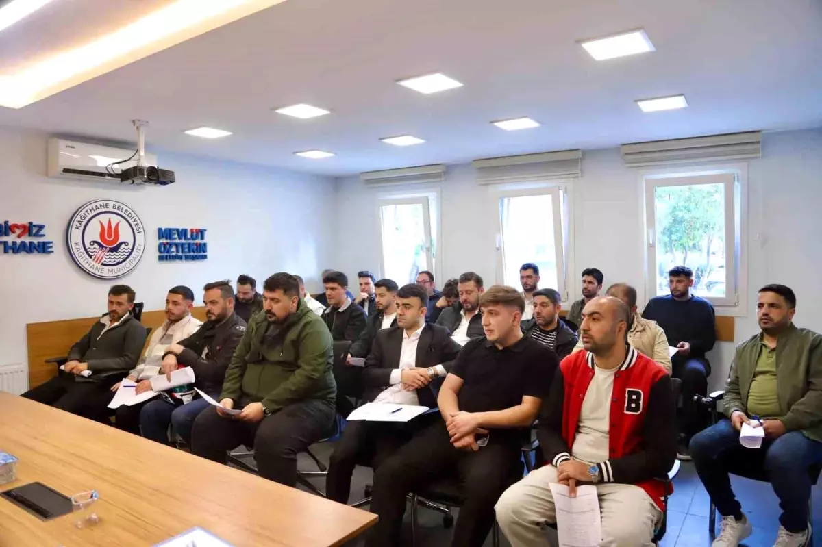 Kağıthane Belediyesi\'nin İstihdam Hizmet Noktası ile Vatandaşlara Yeni İş Fırsatları