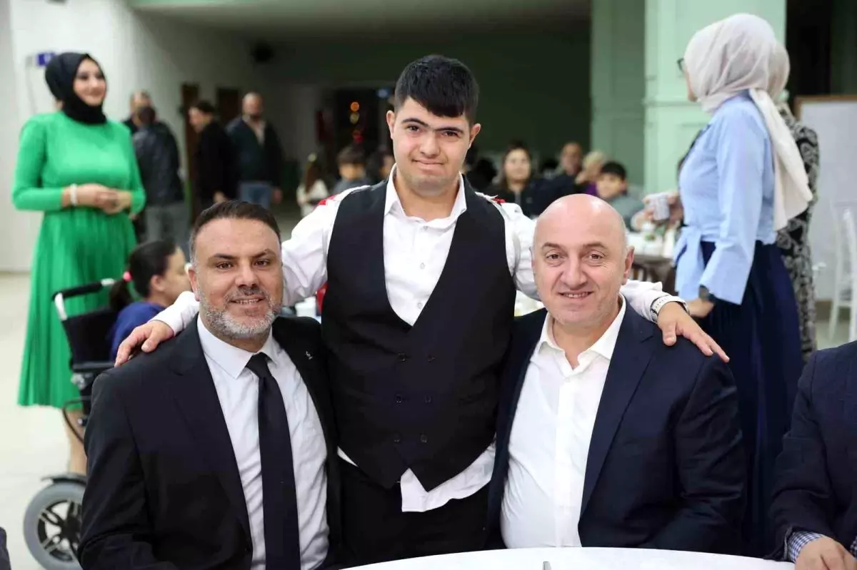 Kocaeli\'de Özel Birey Eren\'in Asker Eğlencesi Coşkuyla Kutlandı