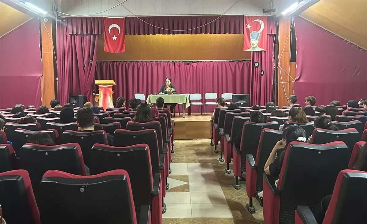 Başsavcı Konukcu\'dan Öğrencilere Hukuk Semineri