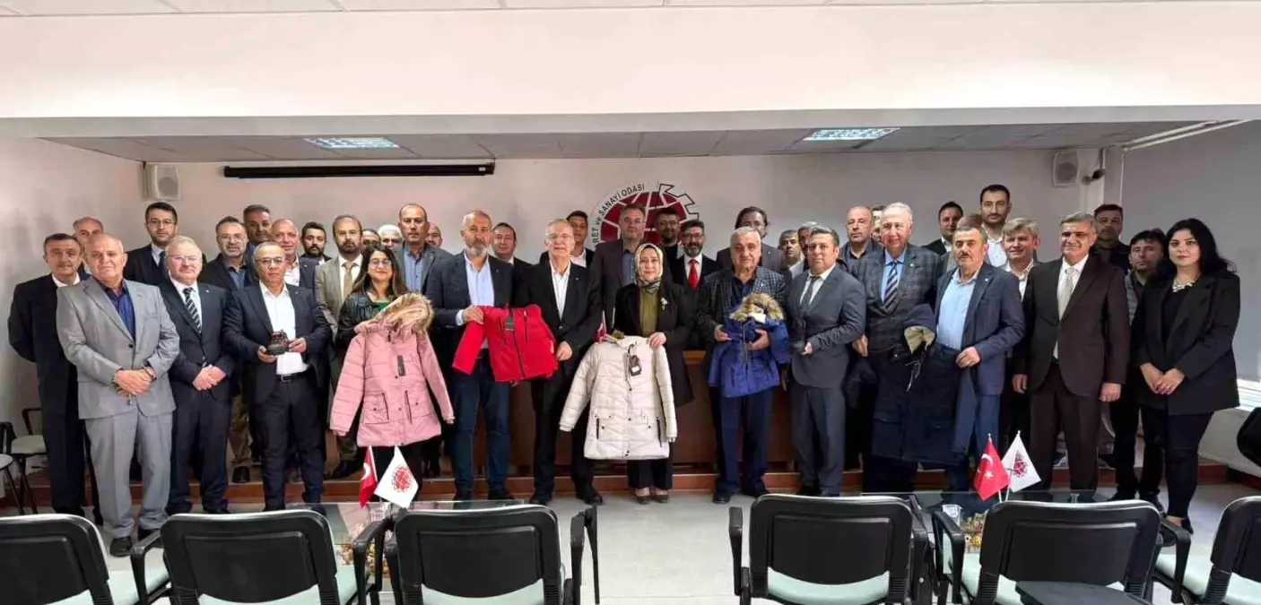 İhtiyaç Sahibi Öğrencilere Kış Yardımı