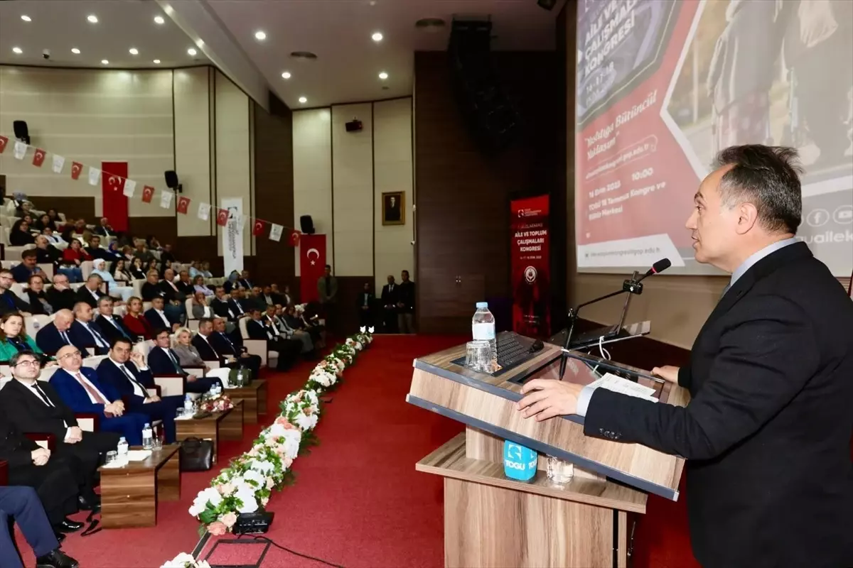 TOGÜ\'de "I. Uluslararası Aile ve Toplum Çalışmaları Kongresi" başladı