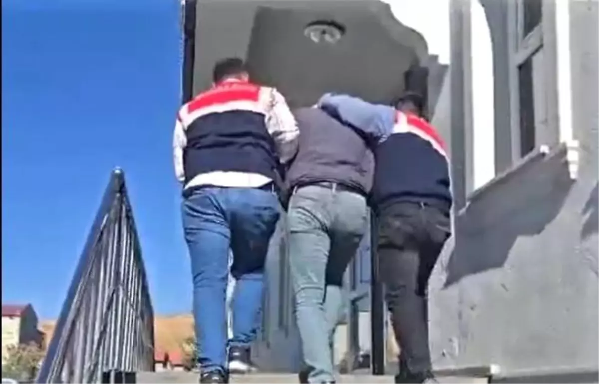 Yüksekova\'da 9 Yıl Hapis Cezalı Şahıs Yakalandı