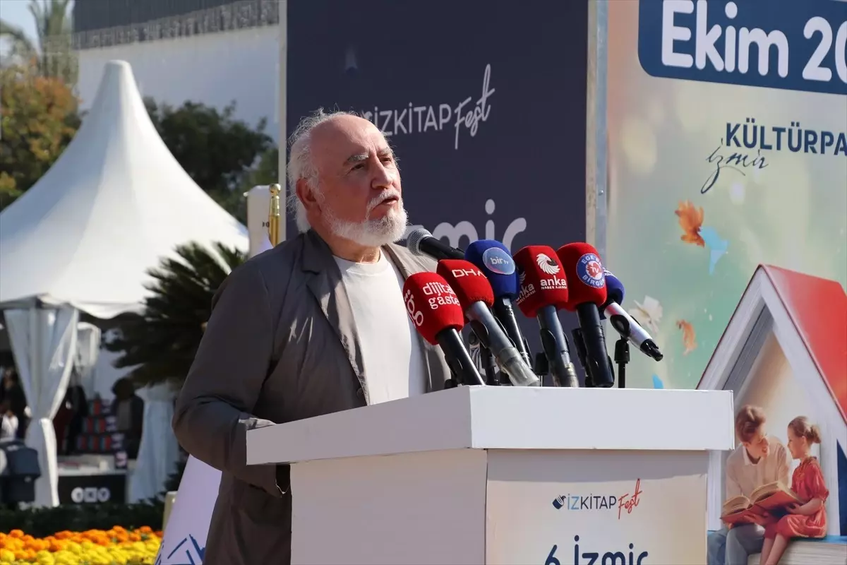İzmir Kitap Fuarı Kapılarını Açtı