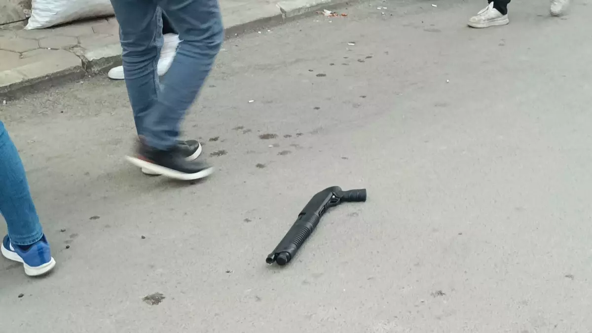 Kozan\'da Silahlı Saldırı: Bir Kişi Yaralandı