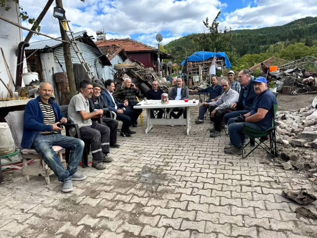 Köpenez\'deki Yangın Mağdurları Ziyaret Edildi
