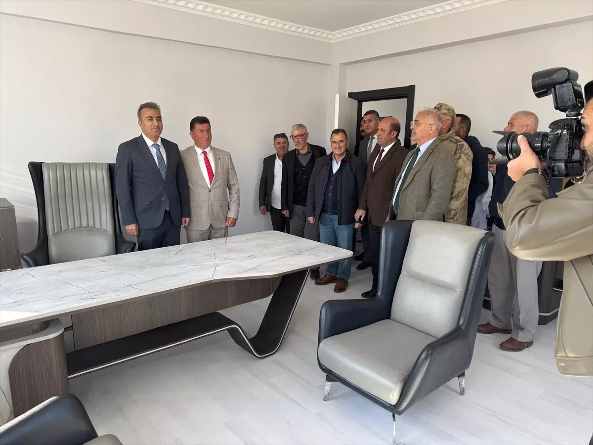 Ardahan\'da Köy Konağı ve Muhtarlık Açılışı