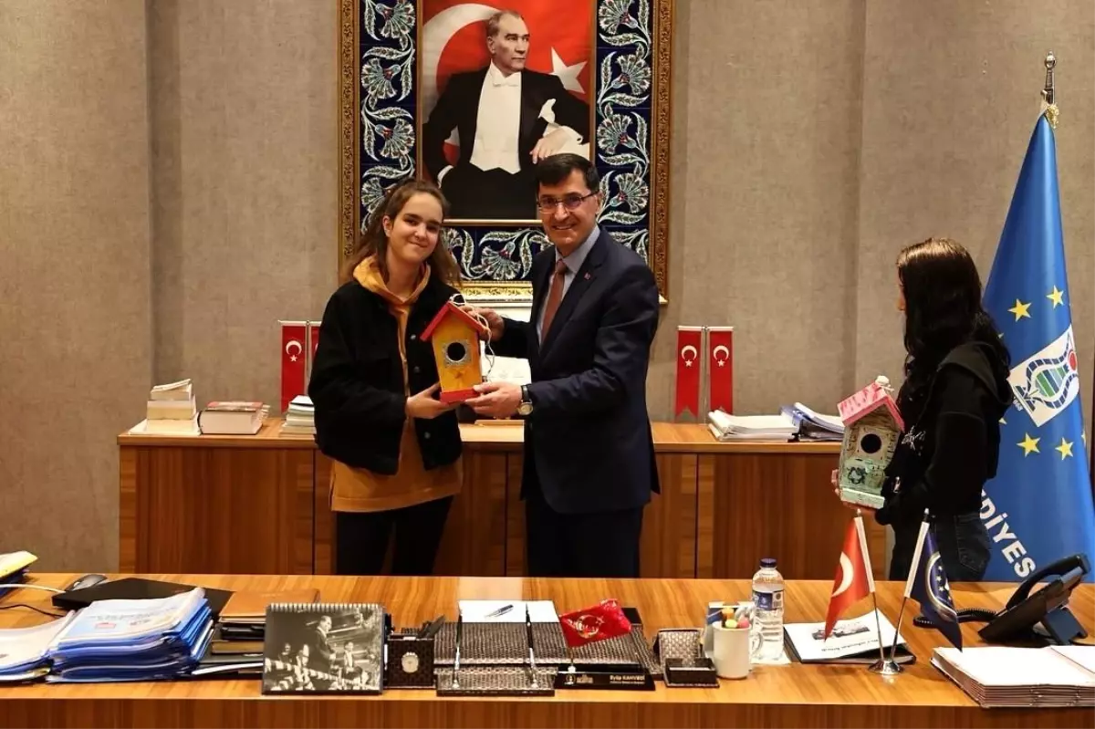 Kütahya\'da Özel Eğitim Öğrencileri Başkan Kahveci\'yi Ziyaret Etti