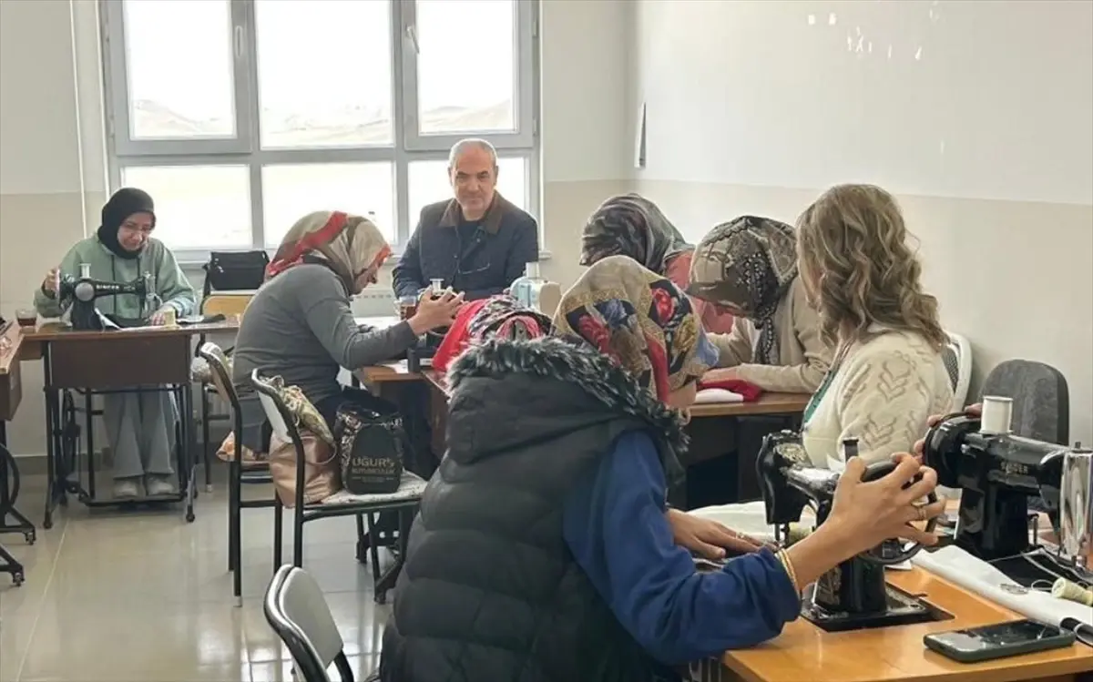 Halk Eğitim Kurslarına Ziyaret