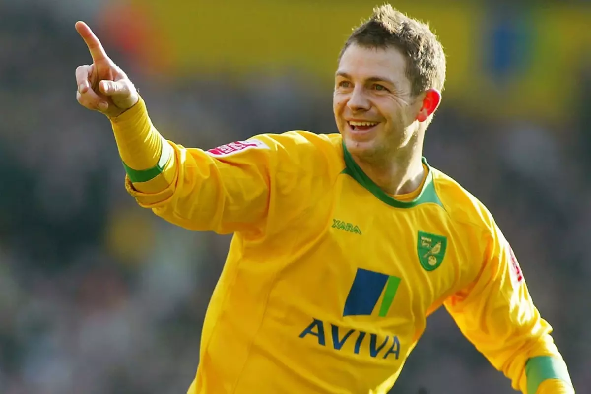 Bu adamı tanıyor musunuz? 1 gol daha atarsa Ronaldo\'yu bile sollayacak