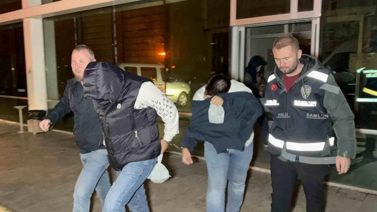 Samsun\'da Çöp Kutusuna Uyuşturucu Paketi Bırakıldı