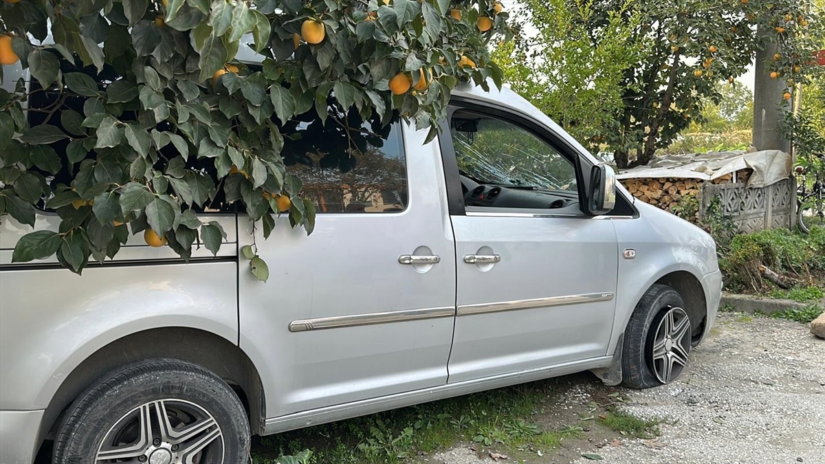 Düzce\'de Trafik Kazası: 1 Ölü, 1 Yaralı
