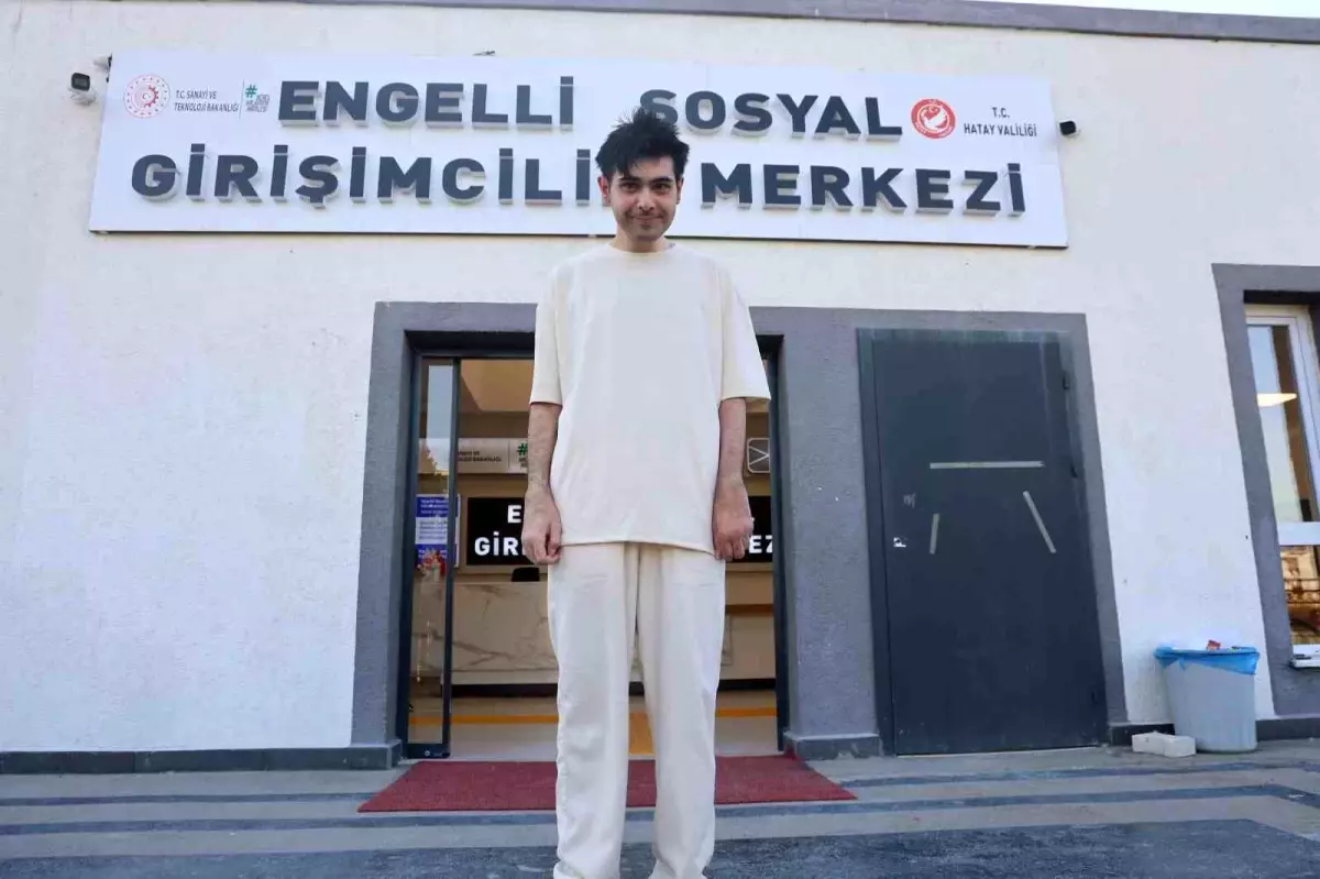 Depremzede Genç 3 Yıl Sonra Dışarı Çıktı