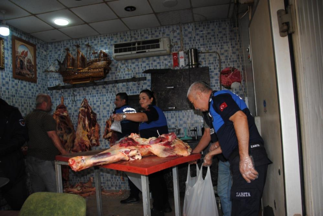 Gastronomi şehrinde mide bulandıran görüntüler! Düğünlere ve lokantalara vereceklerdi