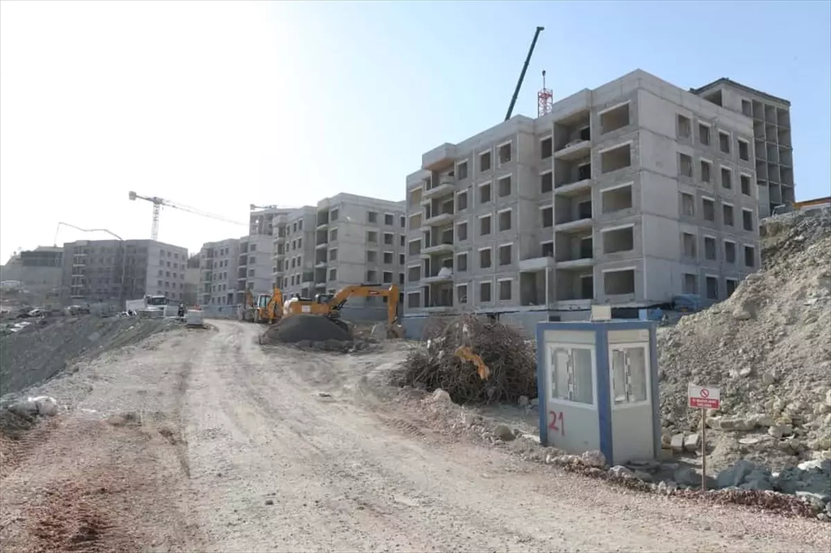Antakya\'da Afet Konutları İnşaatı Devam Ediyor