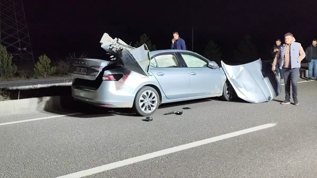 Tavşanlı\'da Trafik Kazası: Sürücü Hayatını Kaybetti