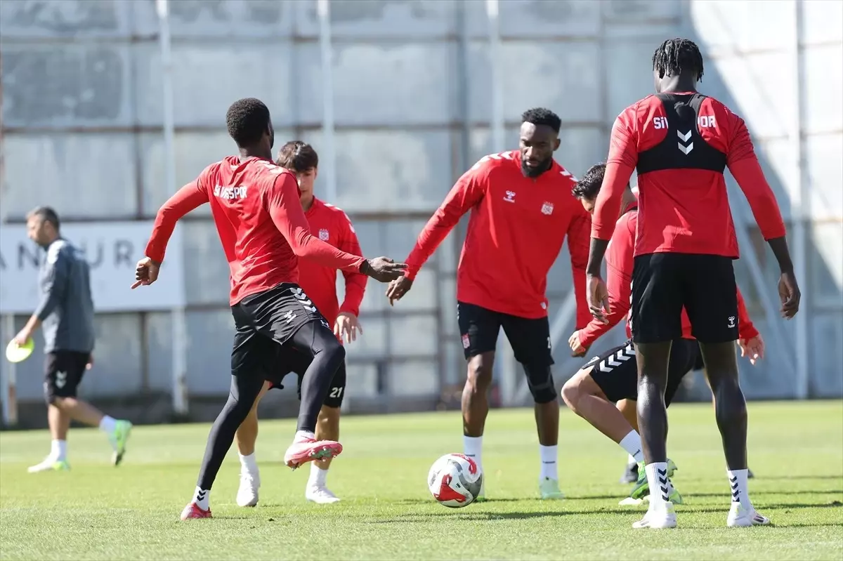 Sivasspor, Keçiörengücü Maçına Hazırlanıyor