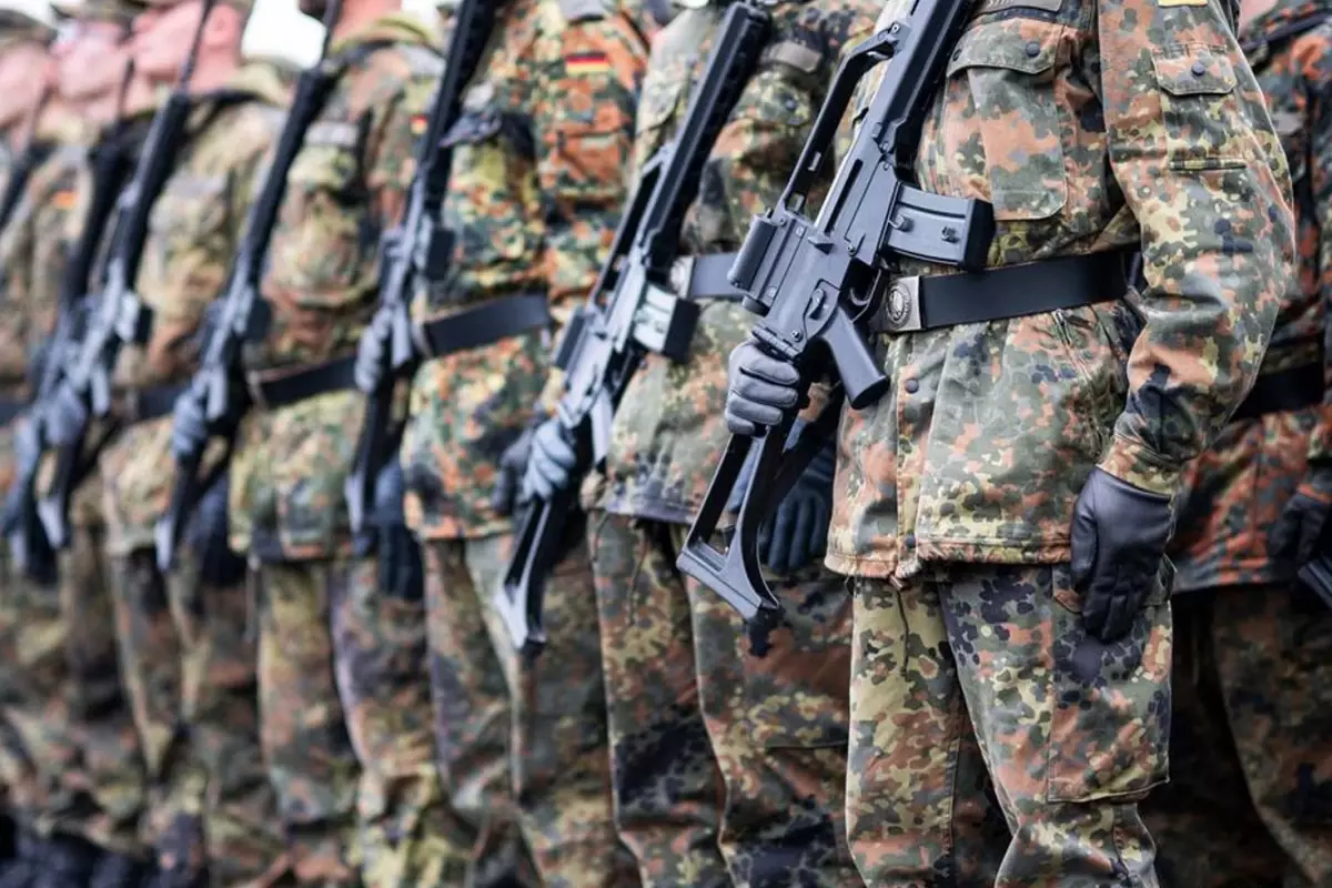 Savaş hazırlığı mı? Teyakkuza geçen Avrupa ülkesi asker sayısını 2 katına çıkarıyor