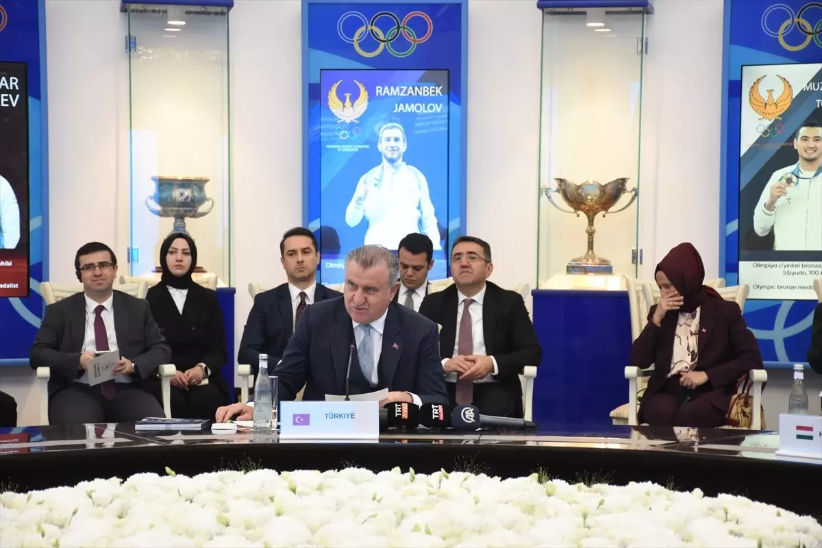 Türk Devletleri Gençlik Toplantısı Taşkent\'te