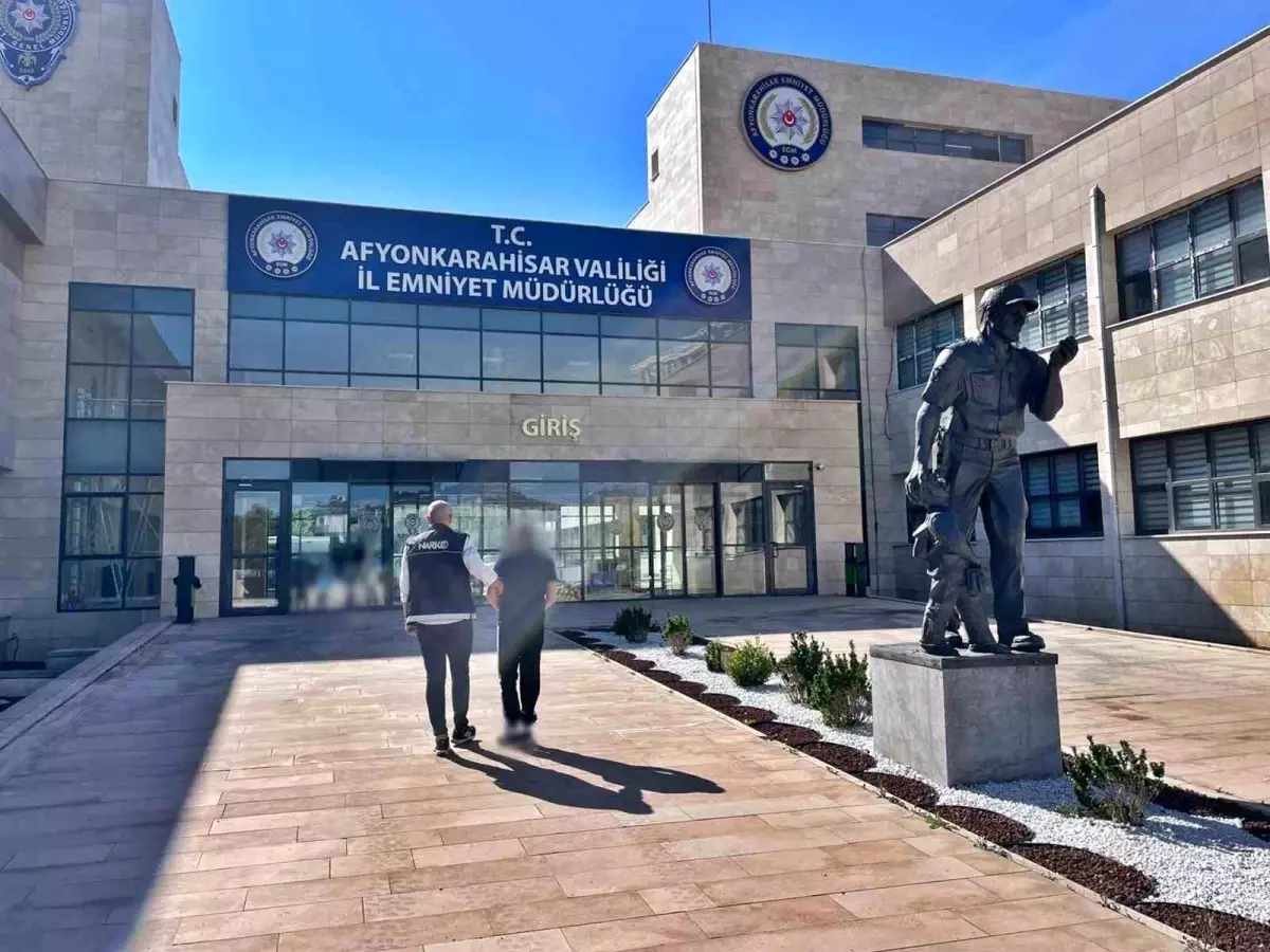 Uyuşturucu Ticareti Yapan Şahıs Yakalandı