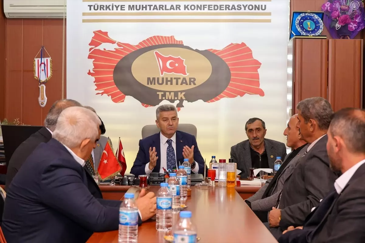 Vali Ergün Muhtarları Ziyaret Etti