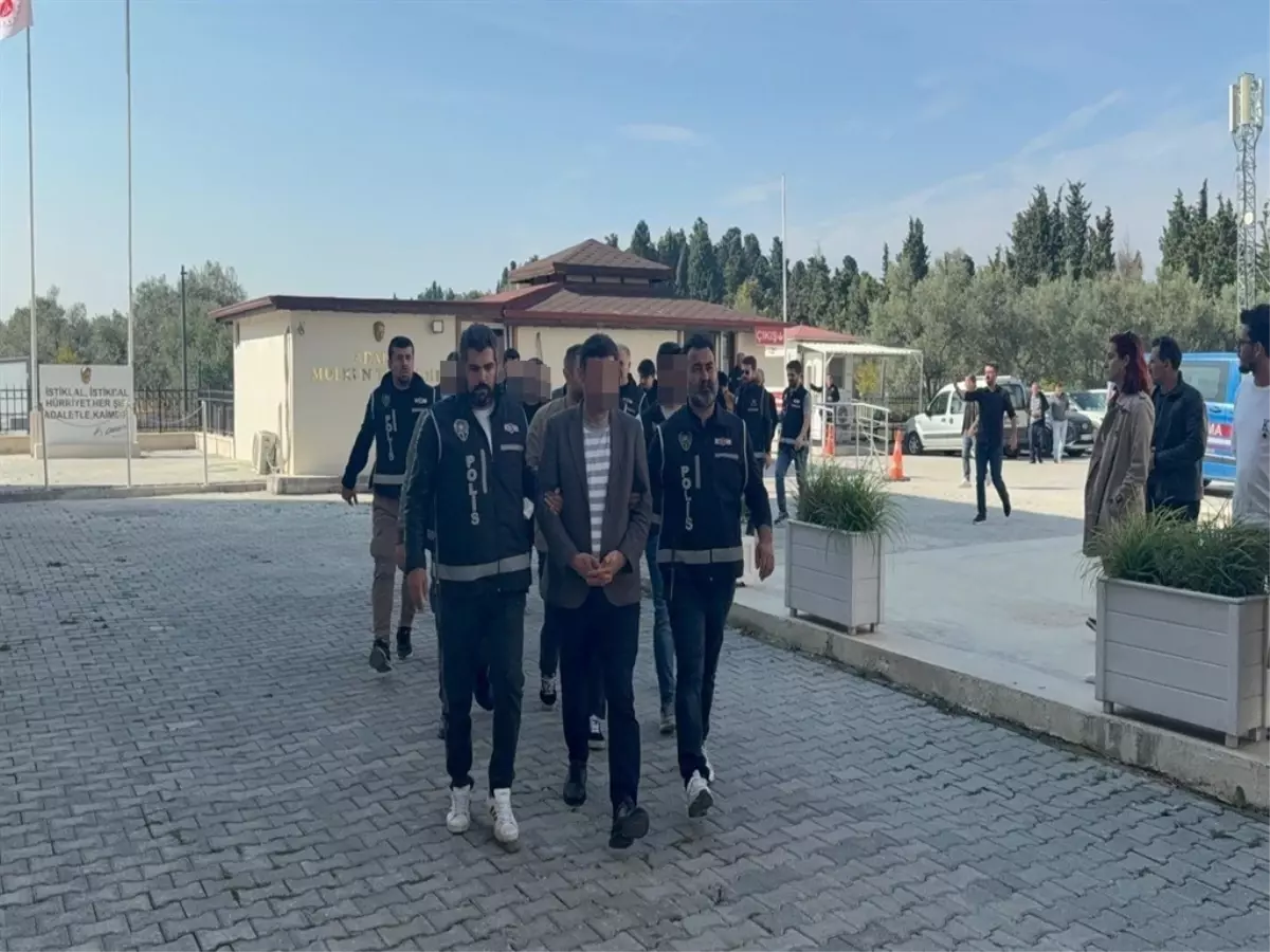 Yalova\'da Yolsuzluk Operasyonu: 9 Gözaltı