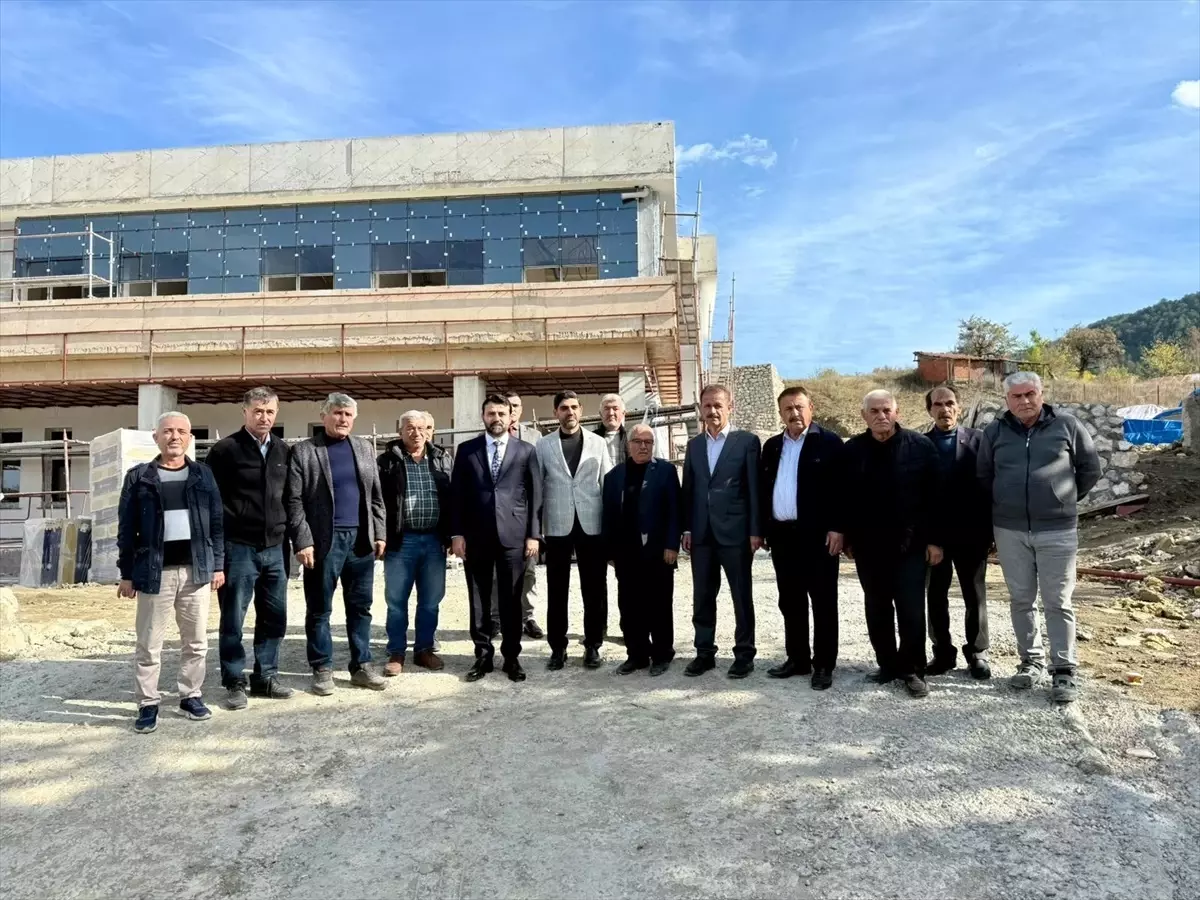 AK Parti Karabük Heyeti Ovacık\'ta İnceleme Yaptı