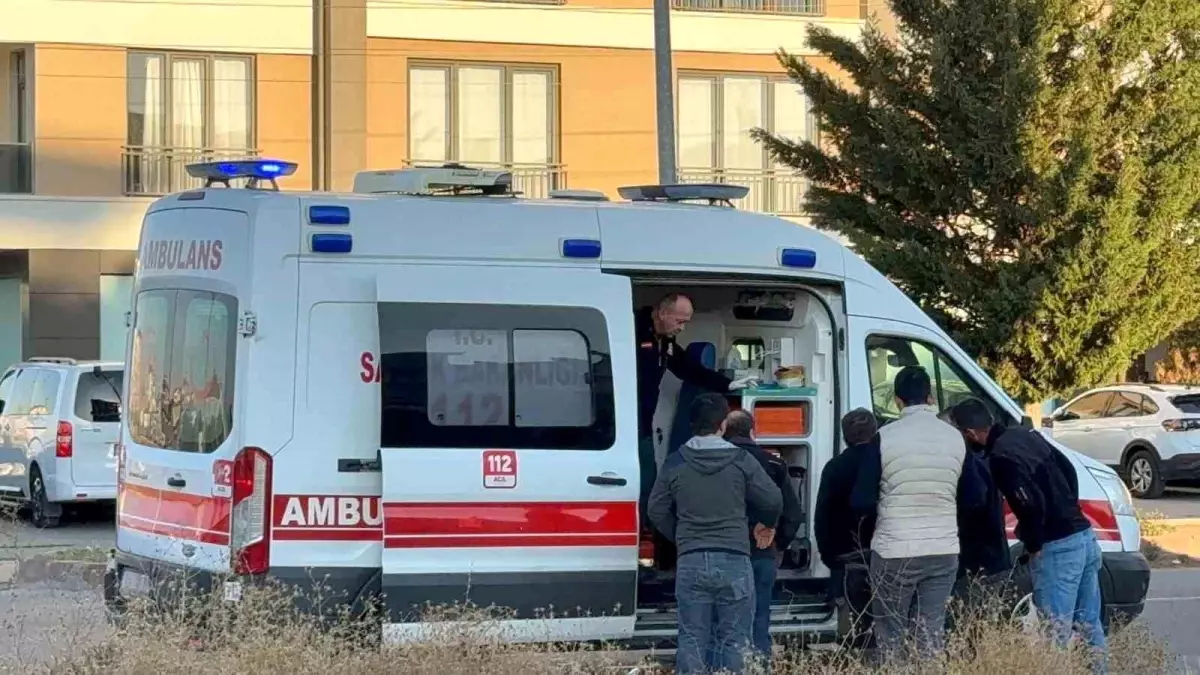 Aksaray\'da Trafik Kazası: 16 Yaşındaki Çocuk Yaralandı