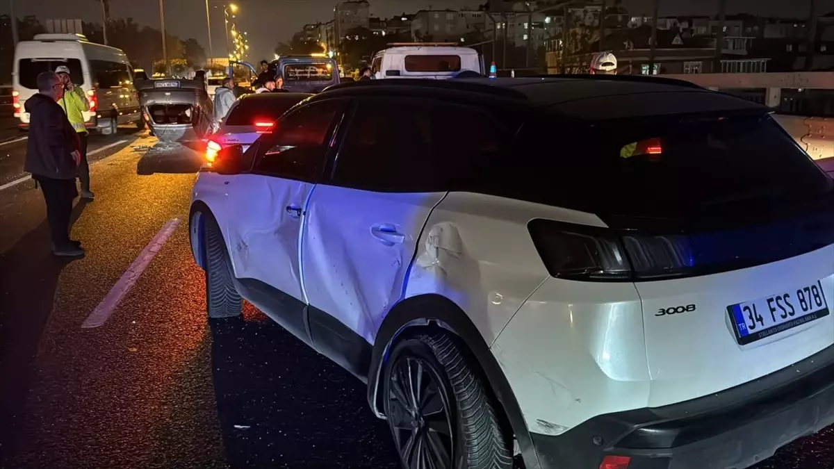 Bayrampaşa\'da Zincirleme Kaza