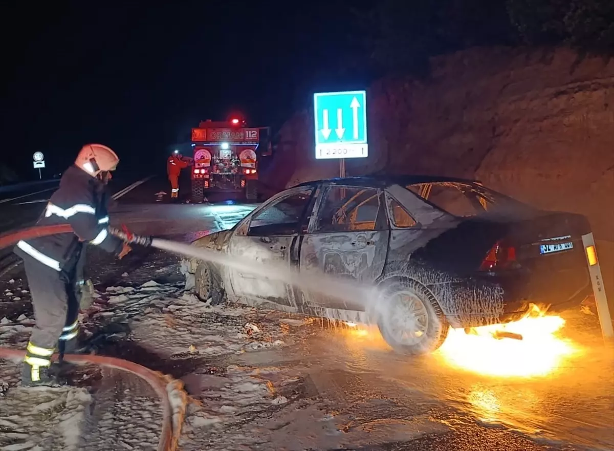 Bucak\'ta Otomobil Yangını