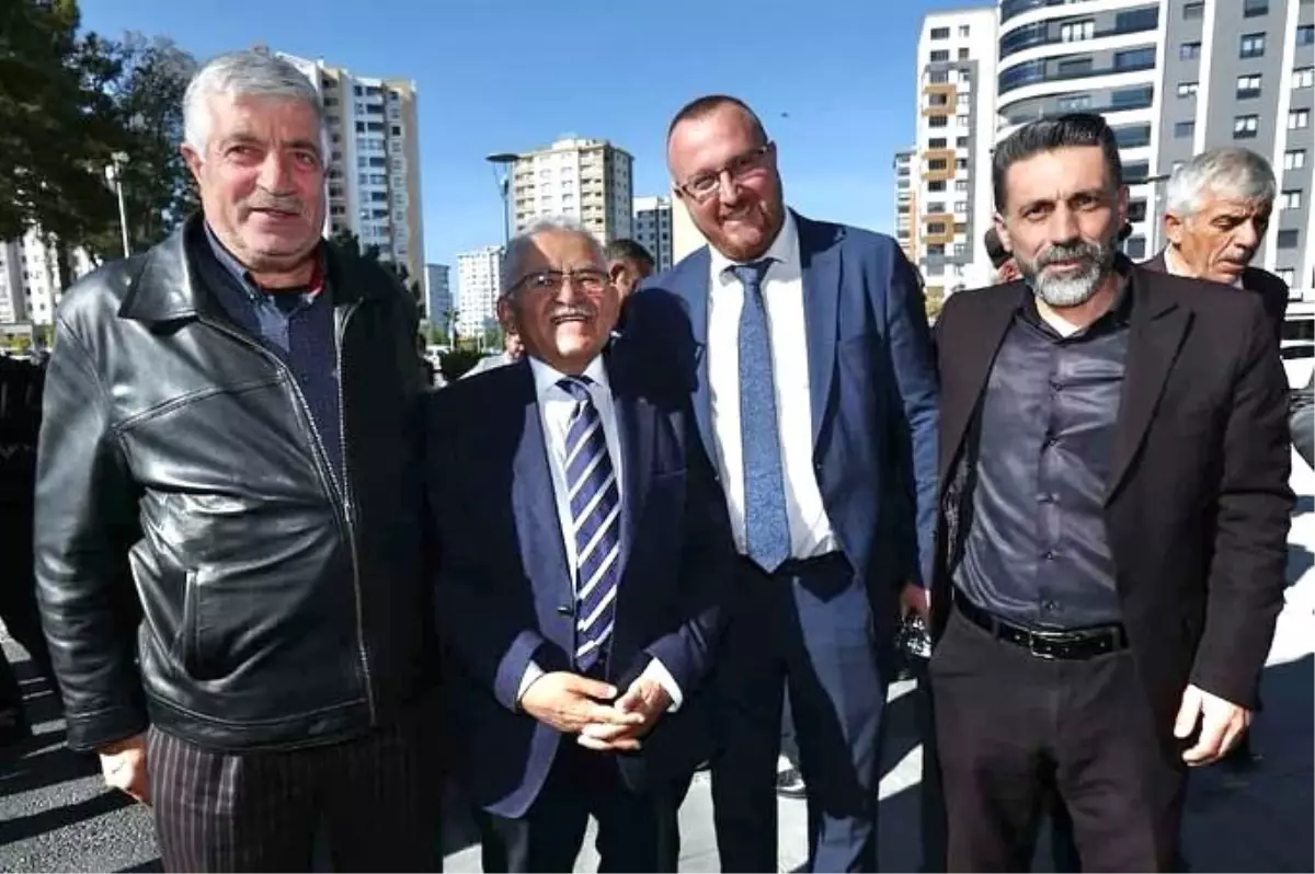 Büyükkılıç, Muhtarlar Günü\'nde Kayseri\'nin muhtarları ile buluştu