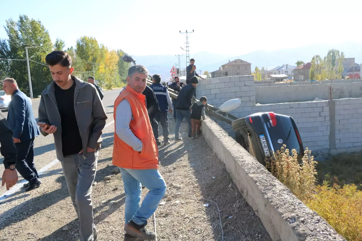 Yüksekova\'da Düğün Yolu Kaza