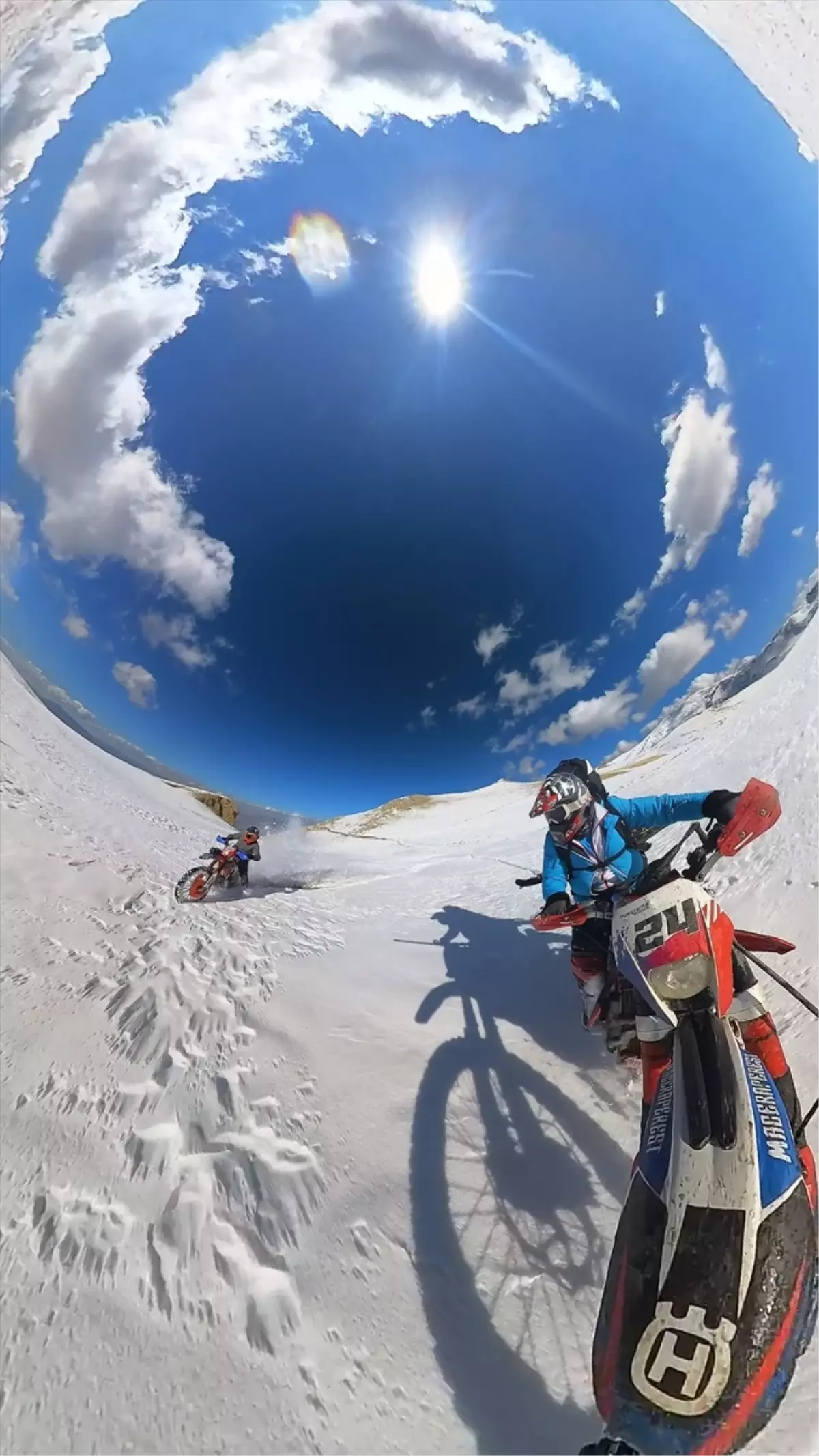 Kayak Antrenöründen Zirvede İlk Kayak